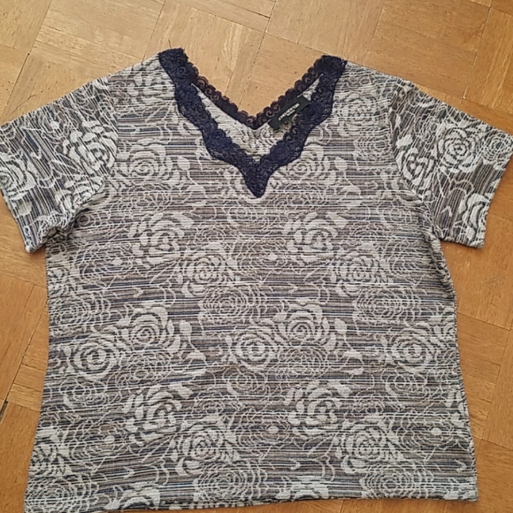 💥3 for $10💥 Jones New York top